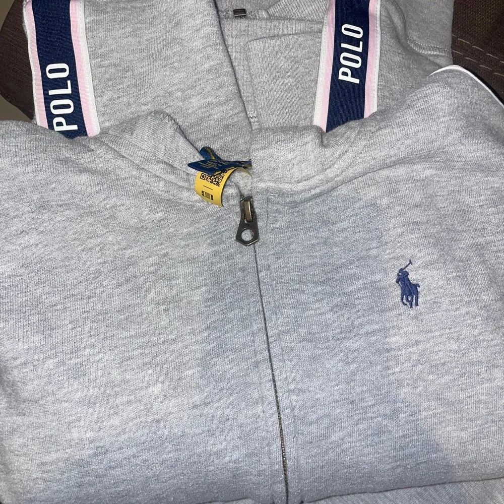 Matching set - Picture 2 of 7